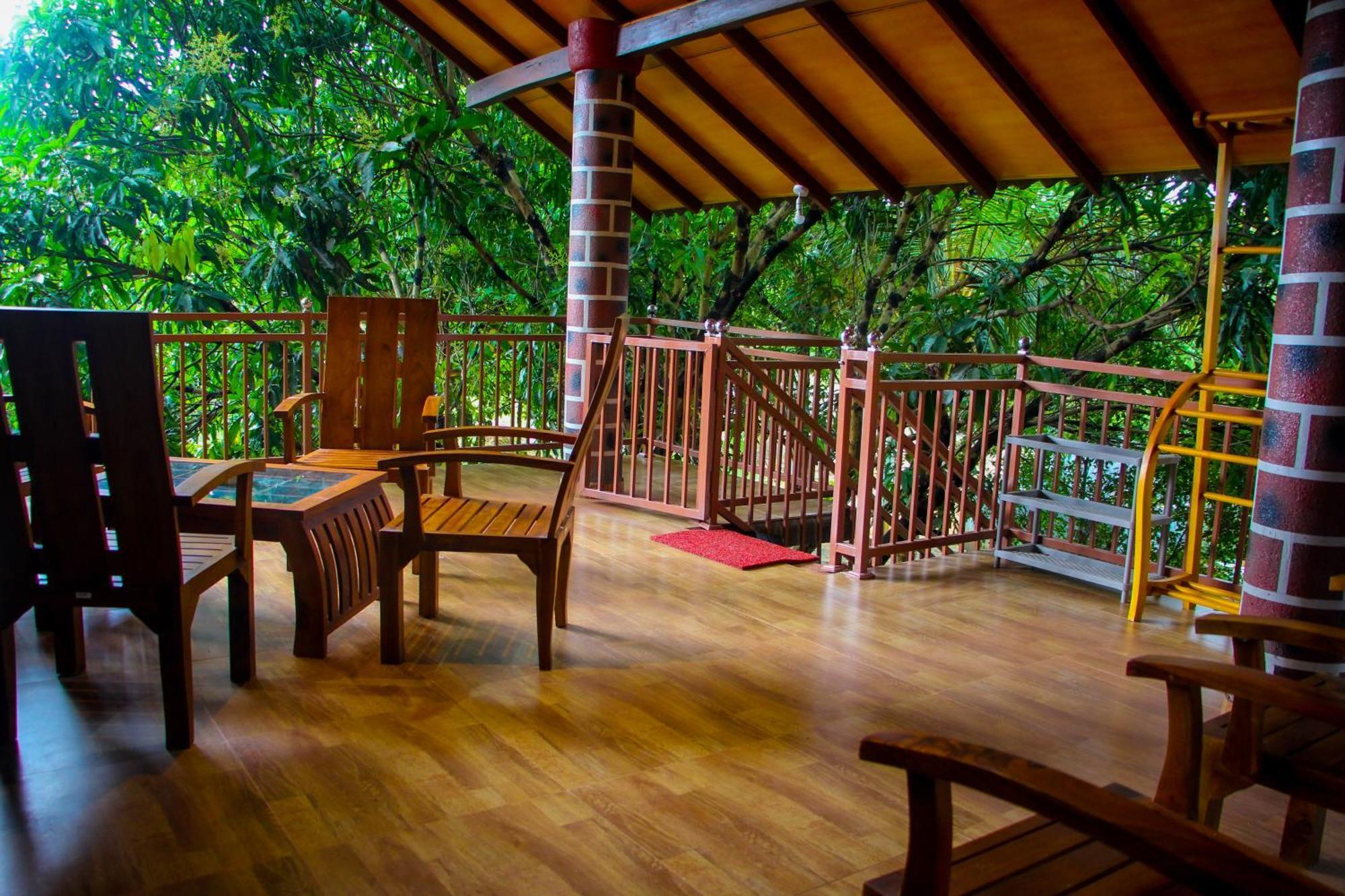 Sigiriya Peacock Homestay ภายนอก รูปภาพ